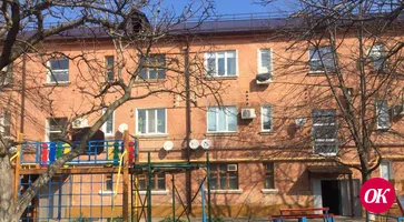«Двор моего детства». Как во дворе дома №49  по улице Железнодорожной  в «казаки-разбойники» играли