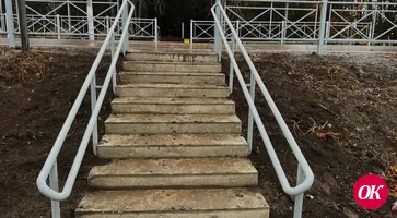 В  школу по хорошему тротуару