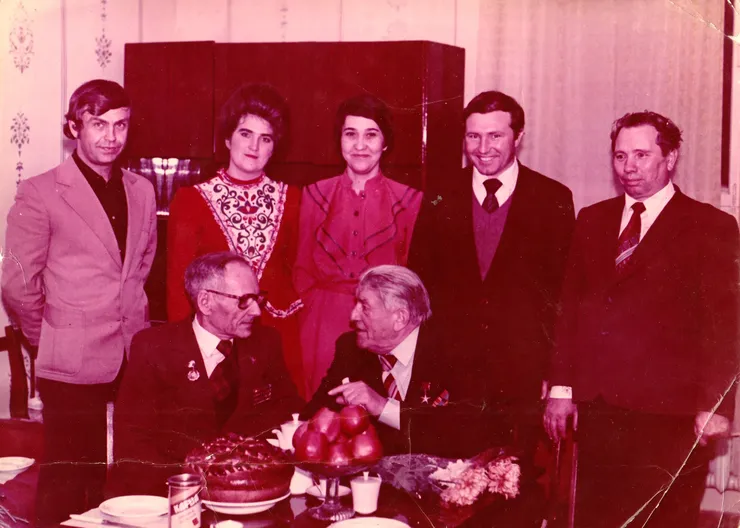 Народный артист СССР Крючков в ст. Кавказской у отца в ДК 1985 г.