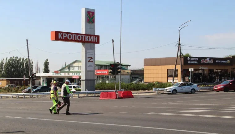 photo_5350703191622280930_y