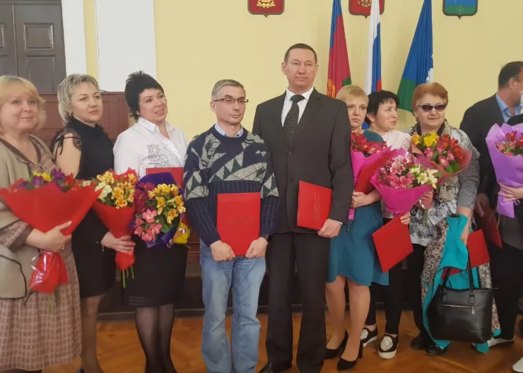 https://ognikubani.ru/wp-content/uploads/2021/04/WhatsApp-Image-2021-04-22-at-08.40.45