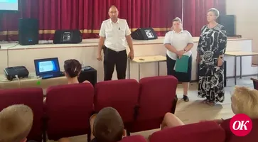 Госавтоинспекторы во время схода граждан в Привольном сельском поселении провели профилактическую беседу по правилам дорожного движения