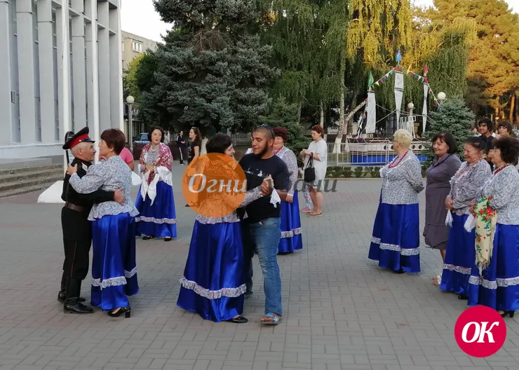 Кропоткинцы поздравили Краснодарский край с днём рождения