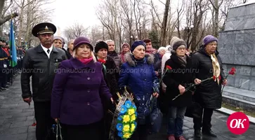 Делегация из 24 человек Кавказской районной организации ветеранов приехала в День Героев Отечества в Новороссийск