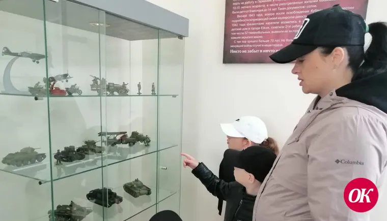 В День Победы в Кропоткинском музее была открыта выставка военной техники