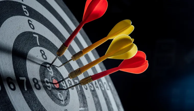 https://ognikubani.ru/wp-content/uploads/2023/03/darts-arrows-in-the-target-center-business-concept