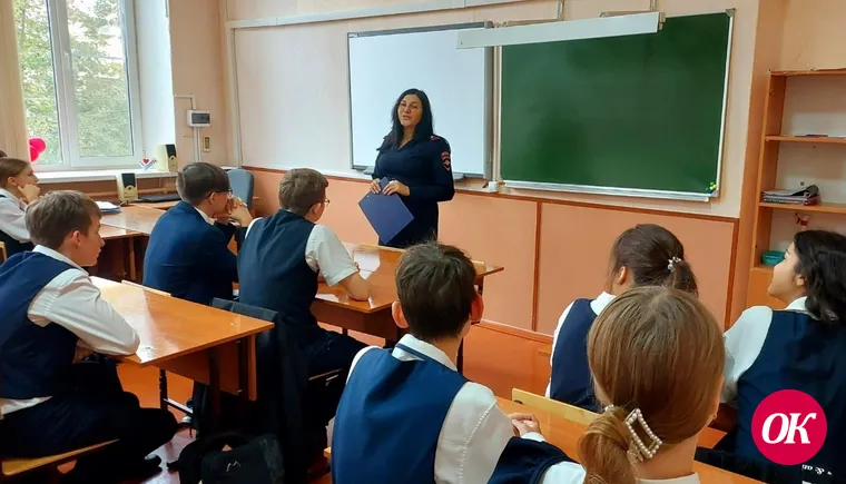 Правоохранители и общественники пришли к учащимся с беседой о вреде наркотиков