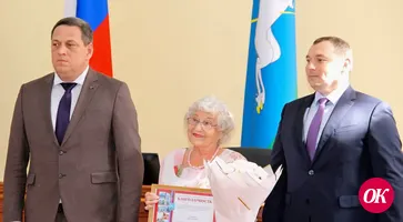 С Днем пожилого человека представителей золотого возраста поздравили в администрации Кавказского района