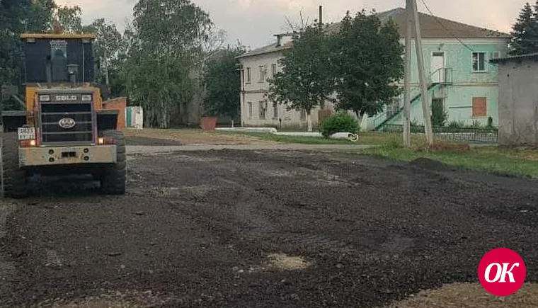 Стоянку для автомобилей в поселке имени М.Горького спланировали по инициативе главы поселения, обустроили силами трудовых коллективов