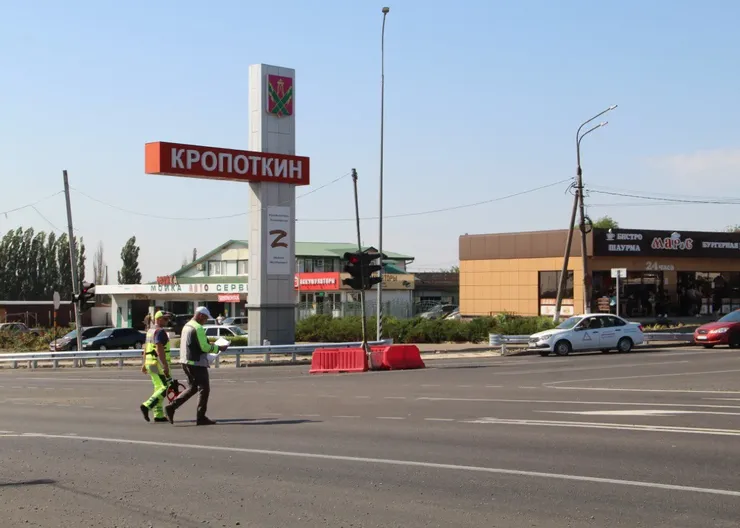 photo_5350703191622280930_y