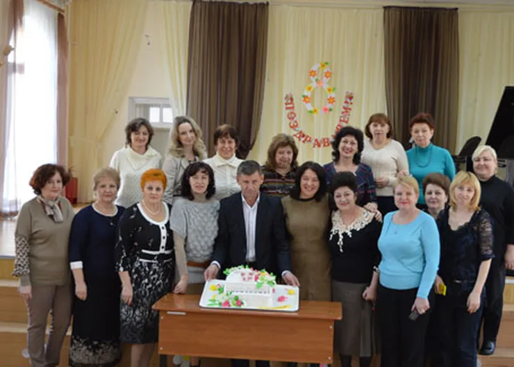http://www.ognikuban.tw1.ru/wp-content/uploads/2017/05/DSC_0224pozdrava_dir_8_march
