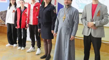 В Кавказском районе полицейские и общественники провели в канун Дня Победы духовно-просветительское мероприятие