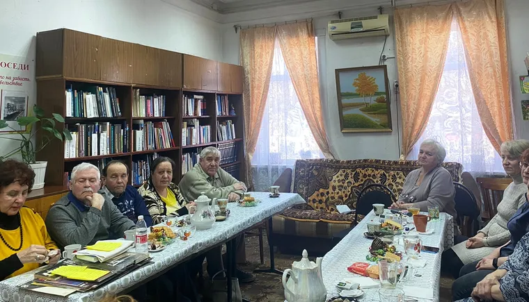 https://ognikubani.ru/wp-content/uploads/2023/02/Работник-библиотеки-ознакомила-с-собранными-материалами-о-страшных-шести-месяцах-оккупации