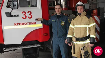 Кропоткинские пожарные спасли 11-летнего мальчика, который едва не сорвался из окна многоэтажного дома