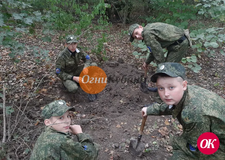 Младшие казачата совершили первый военный поход