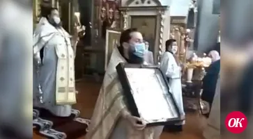 В пасхальную ночь в Покровский собор г.Кропоткина привезли частицы Святого огня, который в Краснодар из Иерусалима доставлен казачеством