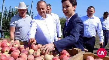 Председатель ЗСК Кубани Юрий Бурлачко побывал в садоводческом хозяйстве «Сады Мичурина»