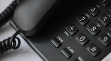 https://ognikubani.ru/wp-content/uploads/2023/03/closeup-of-office-wired-telephone
