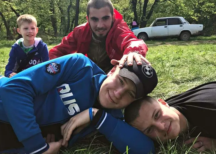 https://ognikubani.ru/wp-content/uploads/2022/04/ognikubani.ru-3-20