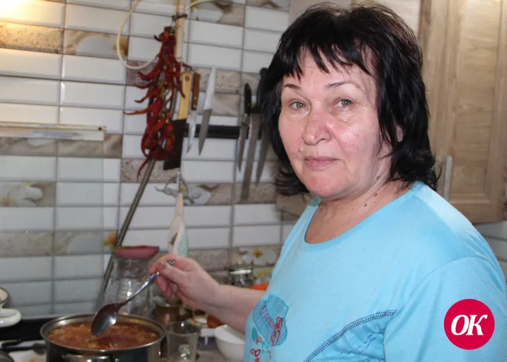 Секретами приготовления кубанского блюда делится казачка станицы Кавказской Светлана Калмыкова