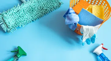 https://ognikubani.ru/wp-content/uploads/2023/01/colorful-composition-with-a-mop-sponges-rags-gloves-and-detergents-for-general-cleaning-cleaning-service-concept-background