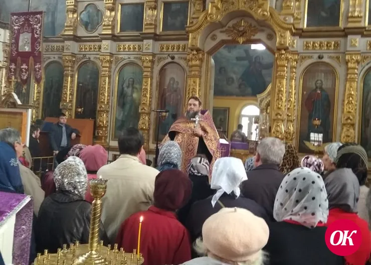 Молиться, но не забывать о санитарно-гигиенических мерах