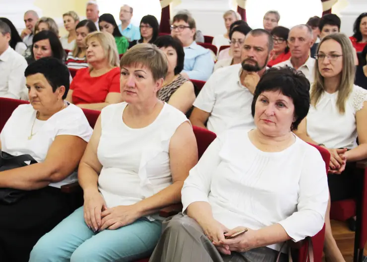 https://ognikubani.ru/wp-content/uploads/2022/08/IMG_7954_с