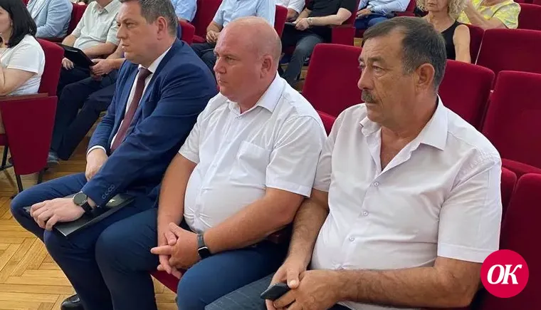 Депутаты избрали главой Кавказского района Юрия Ханина