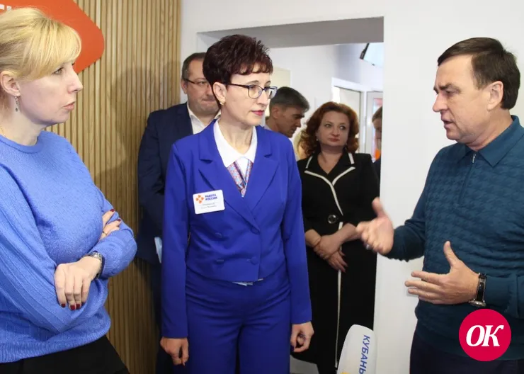 Вице-губернатор Анна Минькова посетила в Кавказском районе больницу, Центр занятости населения, школу и Дом культуры