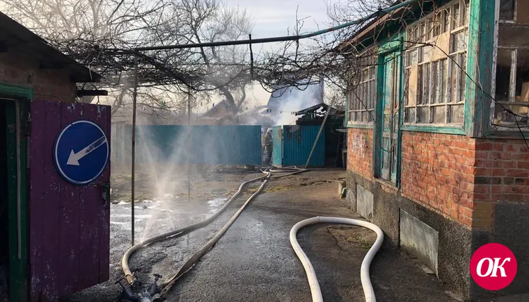 В Кропоткине по ул.Восточной сгорели две хозпостройки