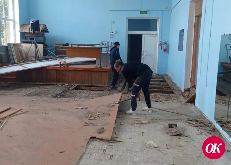 В хуторе Привольном приступили к ремонту Дома культуры