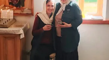 photo_5431689425668138971_y