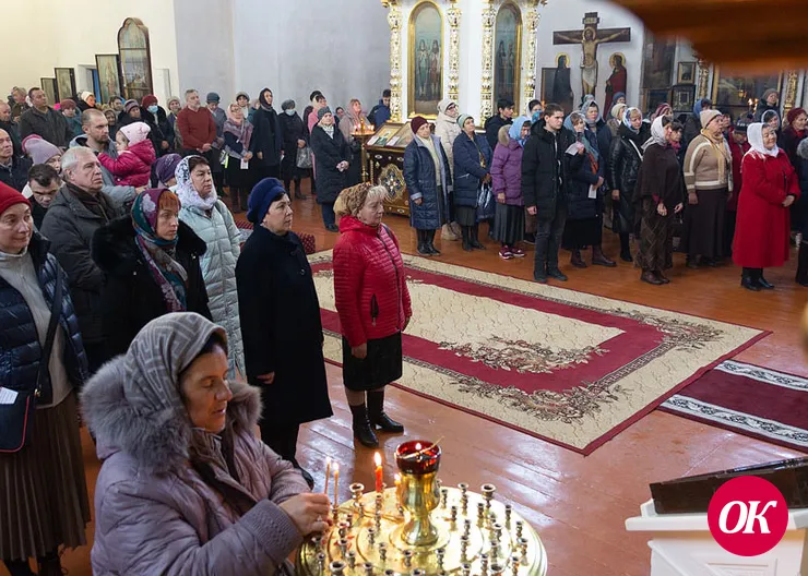 В праздник Введения во храм Пресвятой Богородицы, 4 декабря, Божественную литургию в Покровском соборе возглавил епископ Тихорецкий и Кореновский Стефан