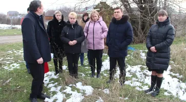 photo_5345783486973340331_y