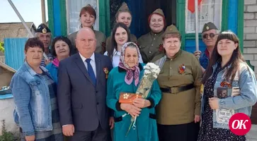В Дмитриевском сельском поселении не отступают от традиции в День Победы поздравлять тружеников тыла
