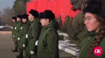 Воспитанники клуба «Патриот» несли почетный караул у Вечного огня