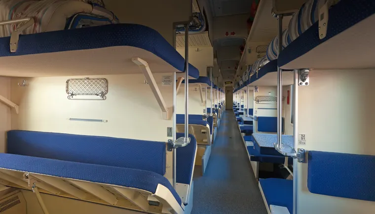 https://ognikubani.ru/wp-content/uploads/2023/01/interior-of-sleeper-train