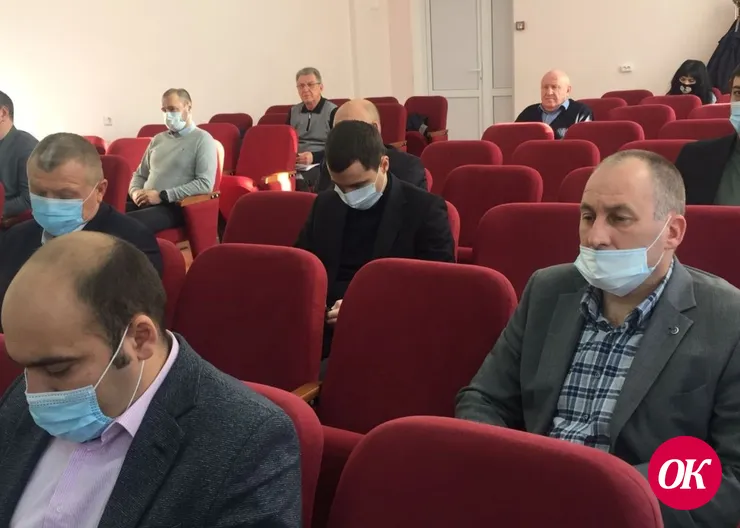 На сессии городского Совета депутаты обсудили изменения в бюджете, утвердили план по выполнению наказов избирателей и установили размер платы за содержание жилого помещения на территории Кропоткина
