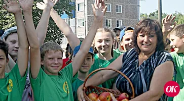 Зарядка со стражем порядка