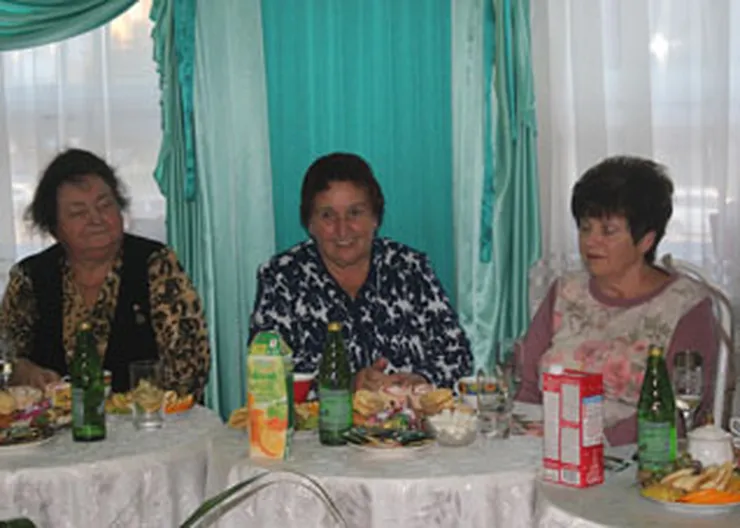 http://www.ognikuban.tw1.ru/wp-content/uploads/2016/10/IMG_6596teachers111