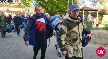 Мобилизованные из запаса мужчины отправились в учебные центры для прохождения боевой подготовки
