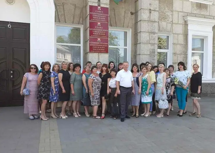 https://ognikubani.ru/wp-content/uploads/2020/06/День-социального-работника