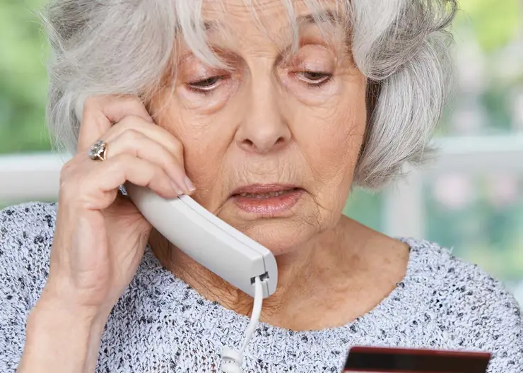 https://ognikubani.ru/wp-content/uploads/2022/11/senior-woman-giving-credit-card-details-1539_1