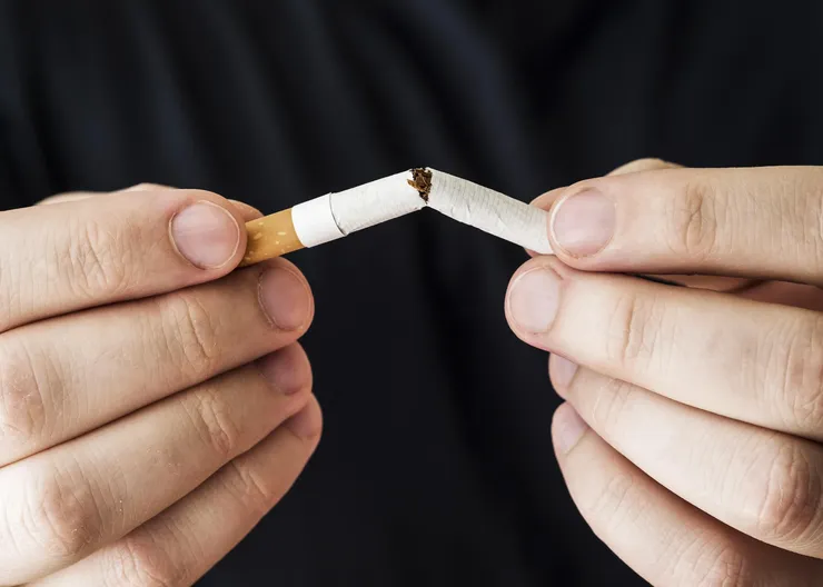 front-view-cigarette-bad-habit-concept