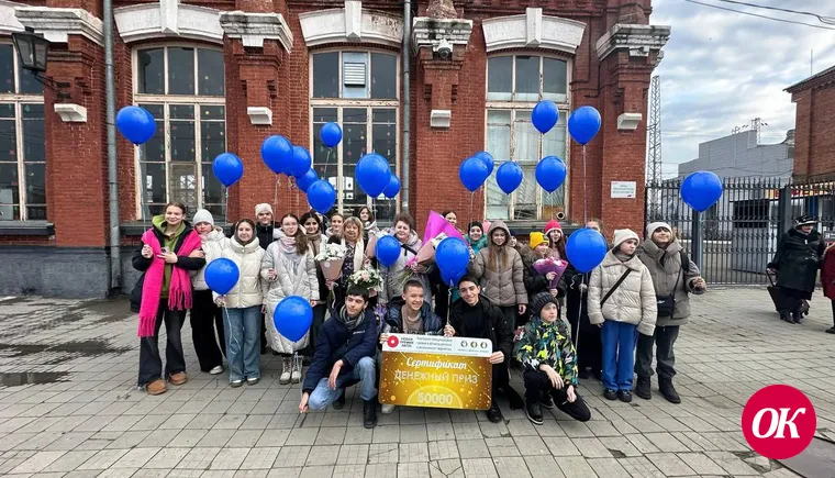 В Кропоткине сегодня встречали обладателей престижной международной премии «ARTIS» — хор «Кантабиле» Детской музыкальной школы №1
