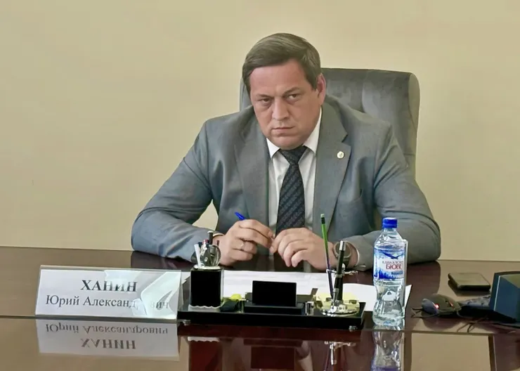 Жители сельских поселений подняли вопрос ремонта дорог и уличного освещения