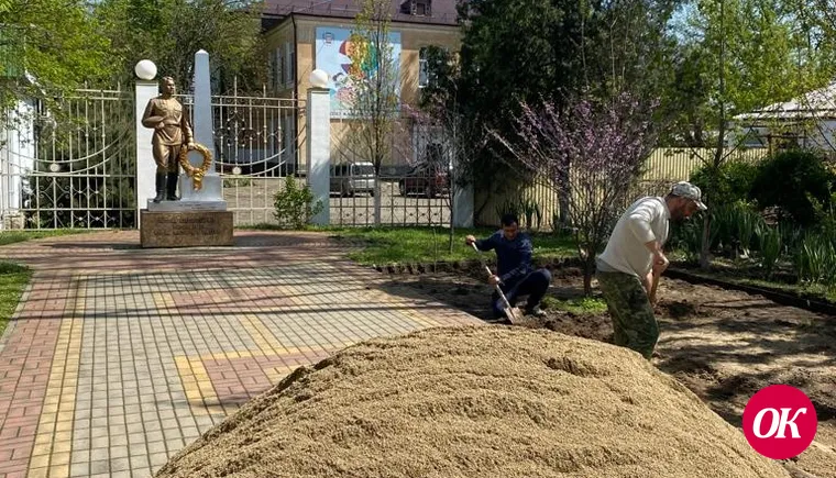 Подготовку к майским праздникам тормозят весенние капризы погоды