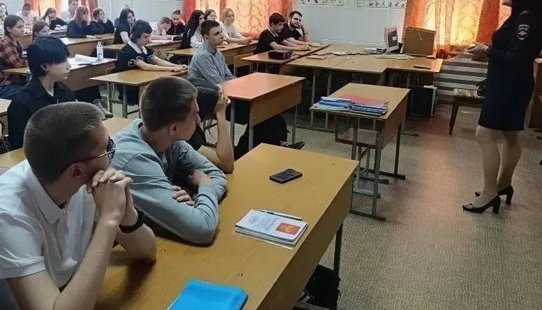 Лола в КЮТ лучше