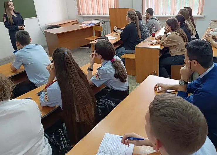 В Кавказском районе правоохранители провели мероприятие, направленное на правовое просвещение несовершеннолетних