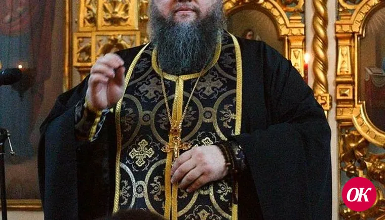Священники Покровского собора в условиях карантина не закрывают двери